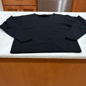 Country Shop Cashmere Women’s Black long sleeve Sweater